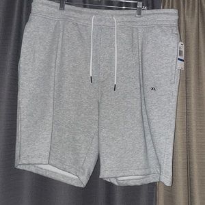 Men’s Nautica shorts size XL NWT